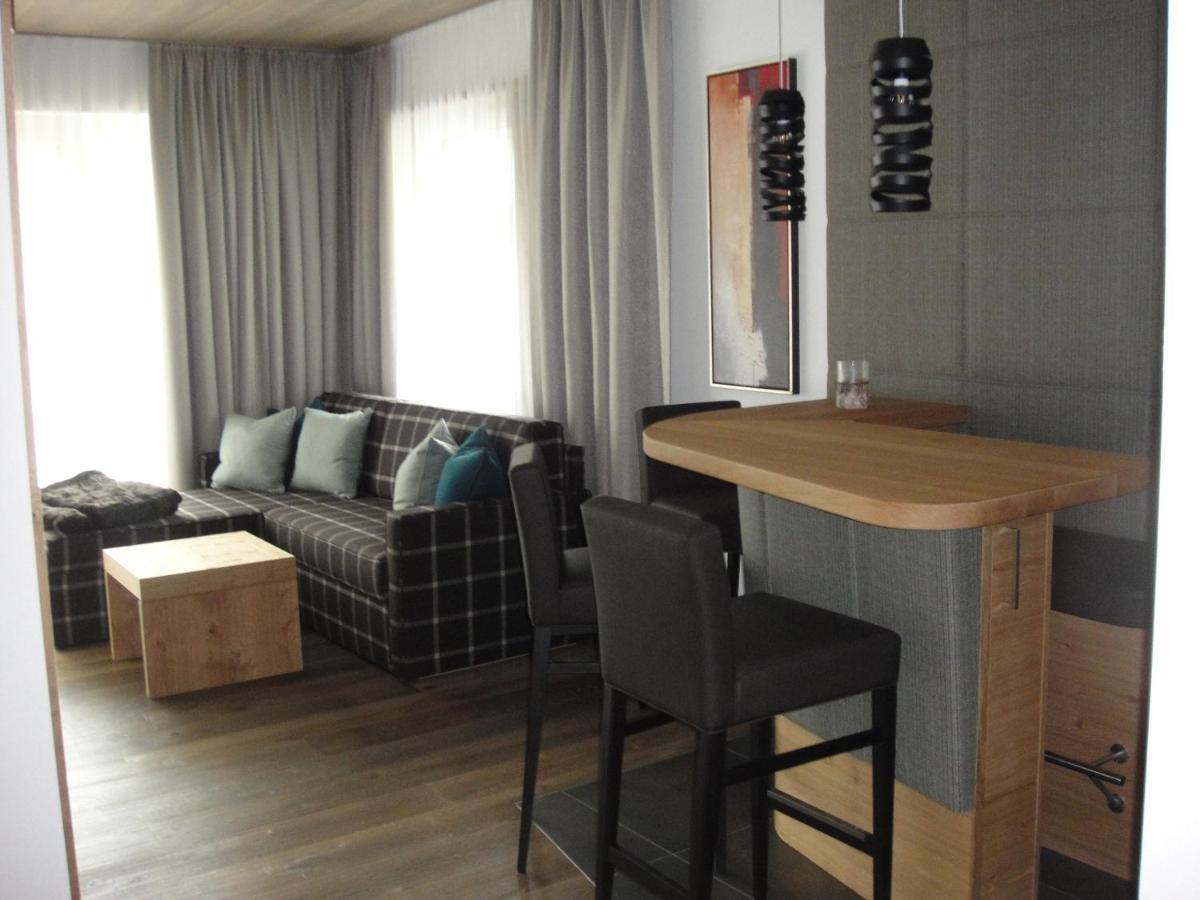 Haus Alt St. Anton Apartment Санкт Антон ам Арлберг Екстериор снимка