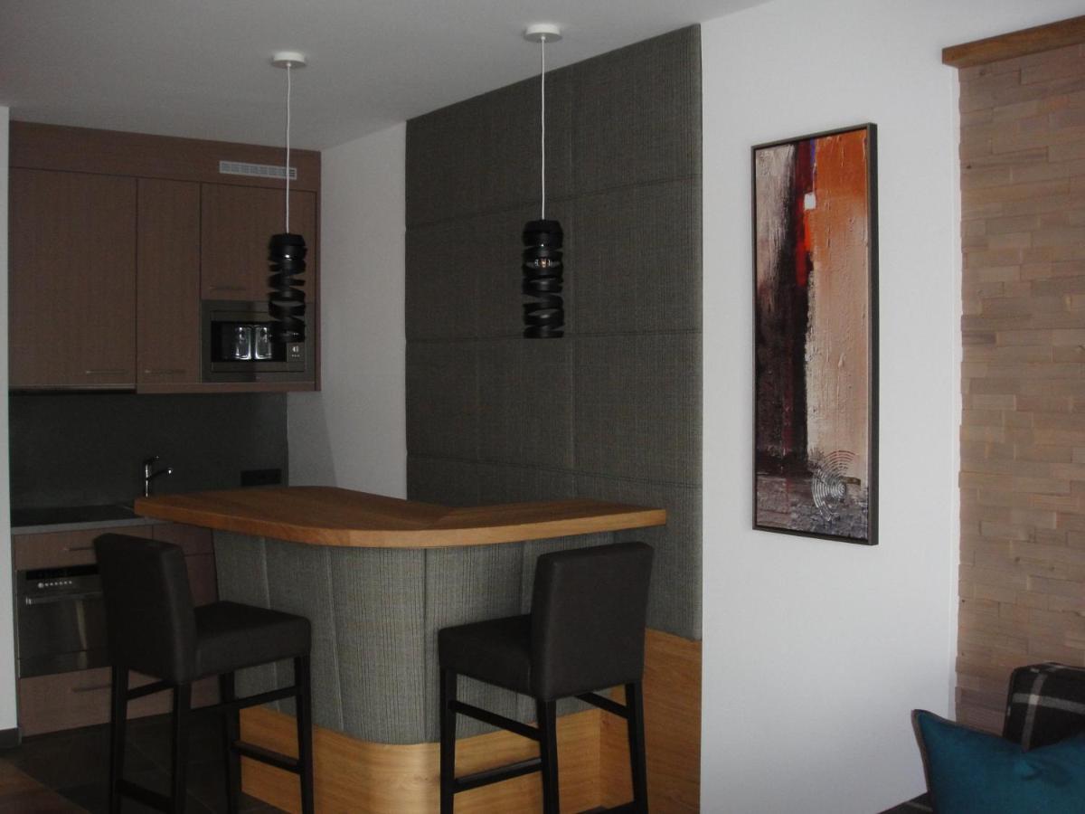 Haus Alt St. Anton Apartment Санкт Антон ам Арлберг Екстериор снимка